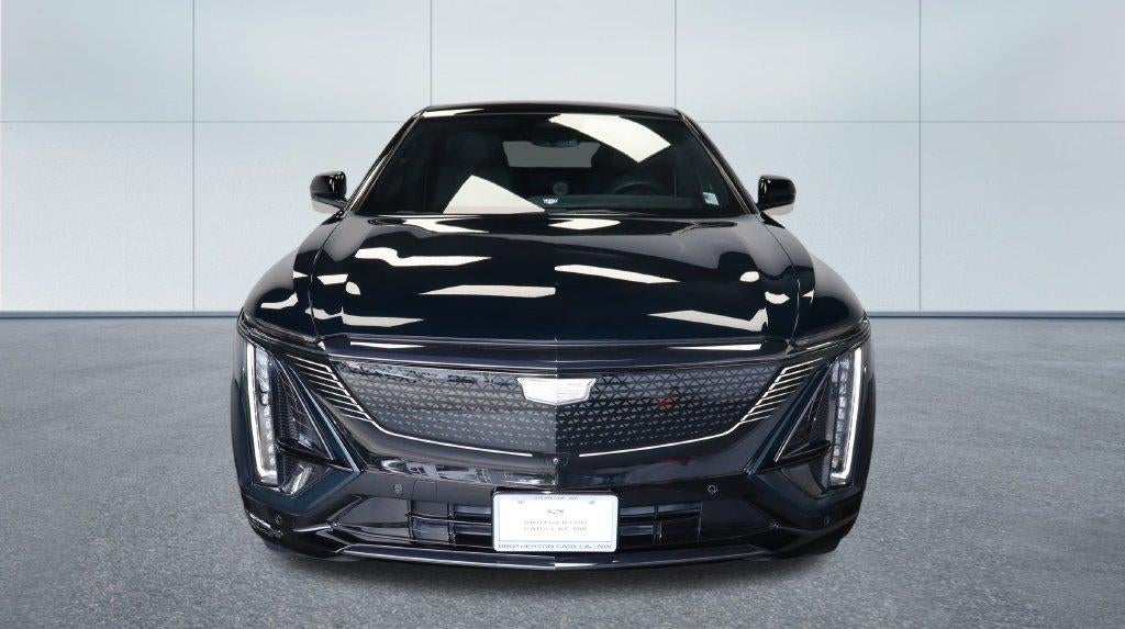 2024 Cadillac LYRIQ Sport 2