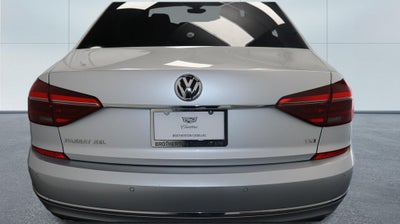 2018 Volkswagen Passat 2.0T SEL Premium