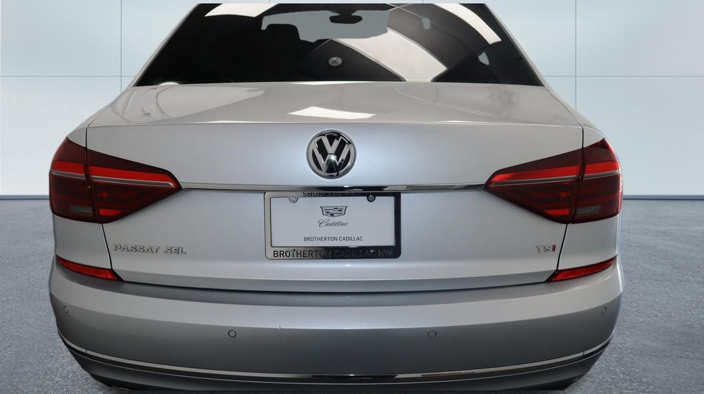 2018 Volkswagen Passat 2.0T SEL Premium