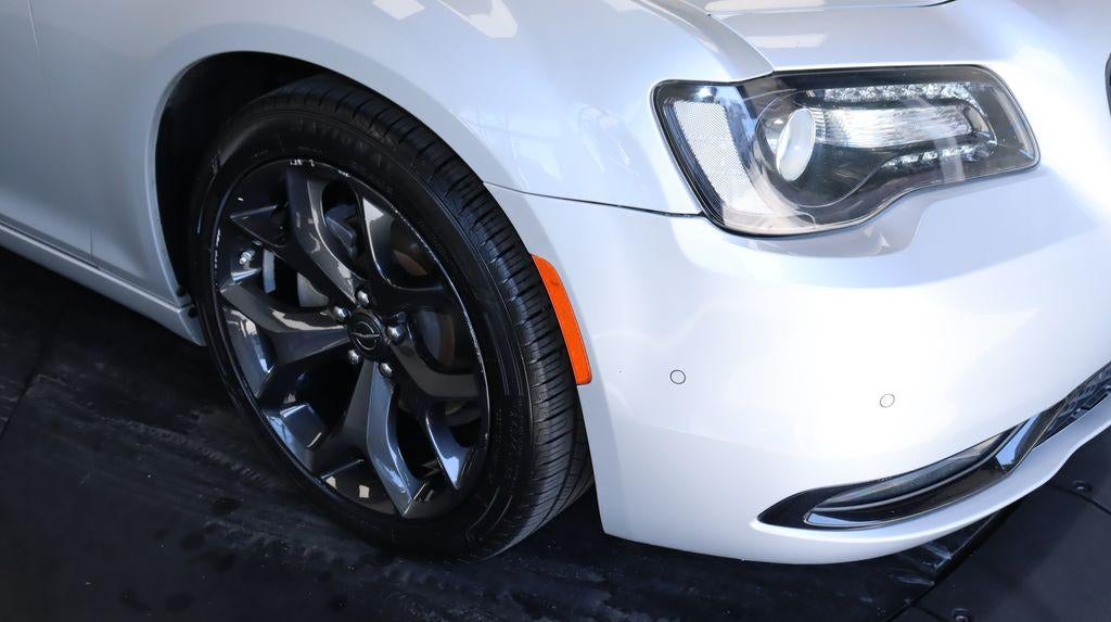 2023 Chrysler 300 S