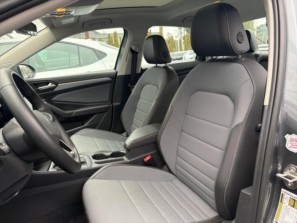 2025 Volkswagen Jetta 1.5T SE