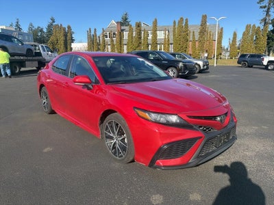 2024 Toyota Camry SE