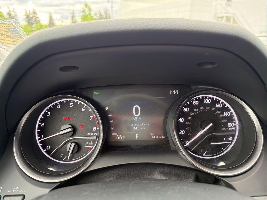 2024 Toyota Camry SE AWD