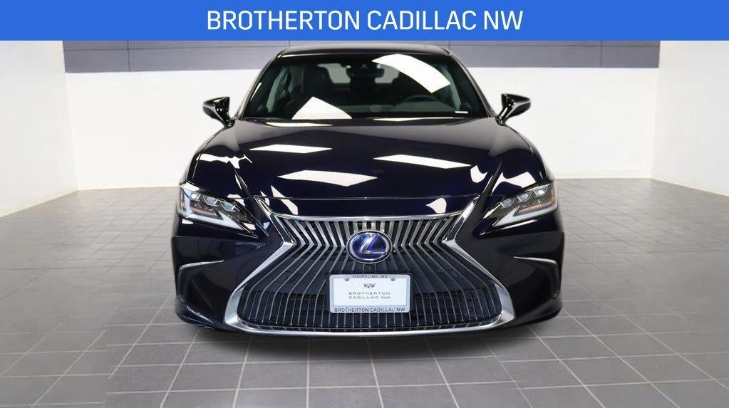 2020 Lexus ES 300h Luxury