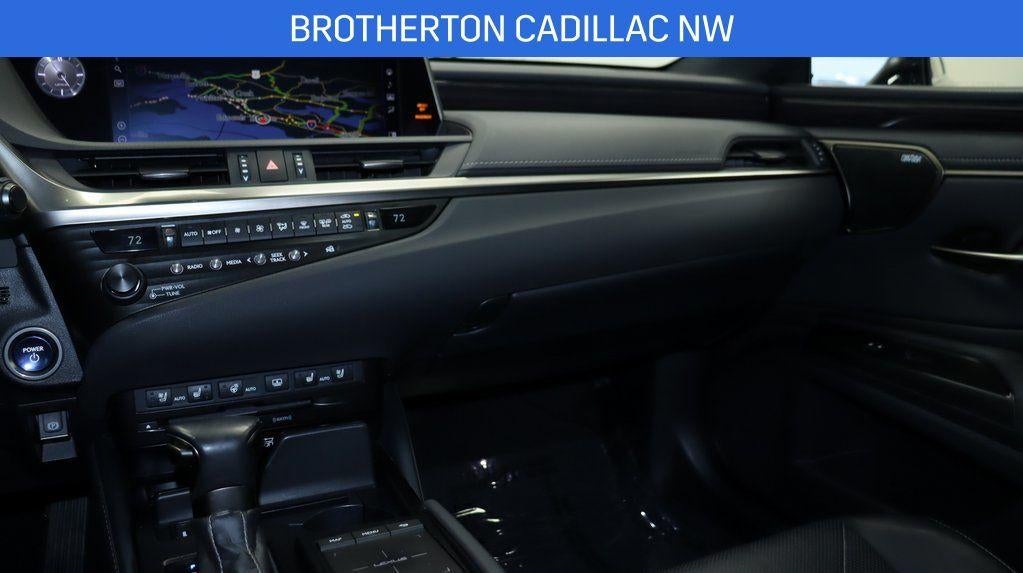 2020 Lexus ES 300h Luxury