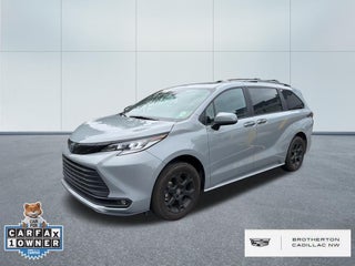 2025 Toyota Sienna Woodland Edition