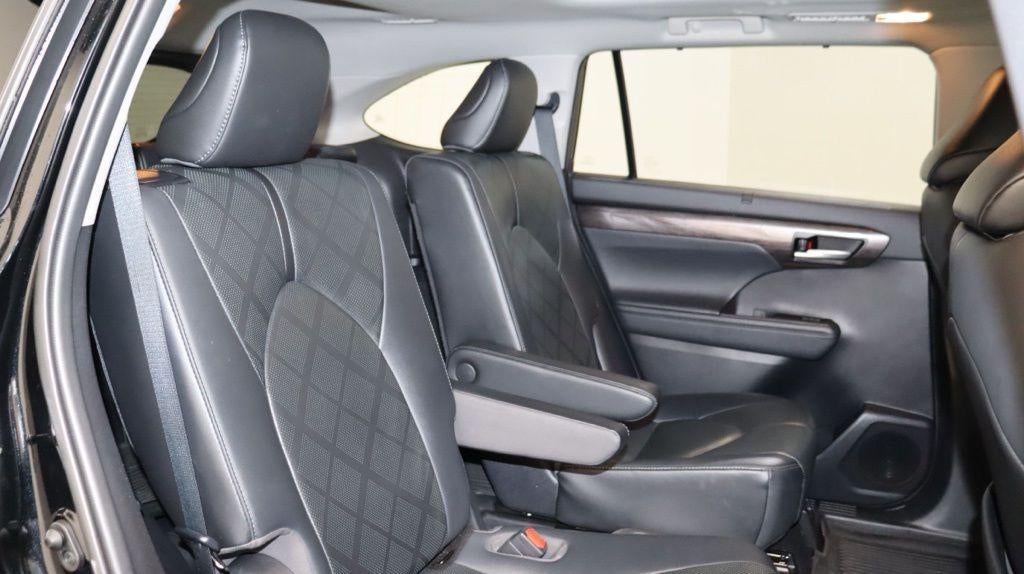 2021 Toyota HIGHLANDER HYBRID Platinum