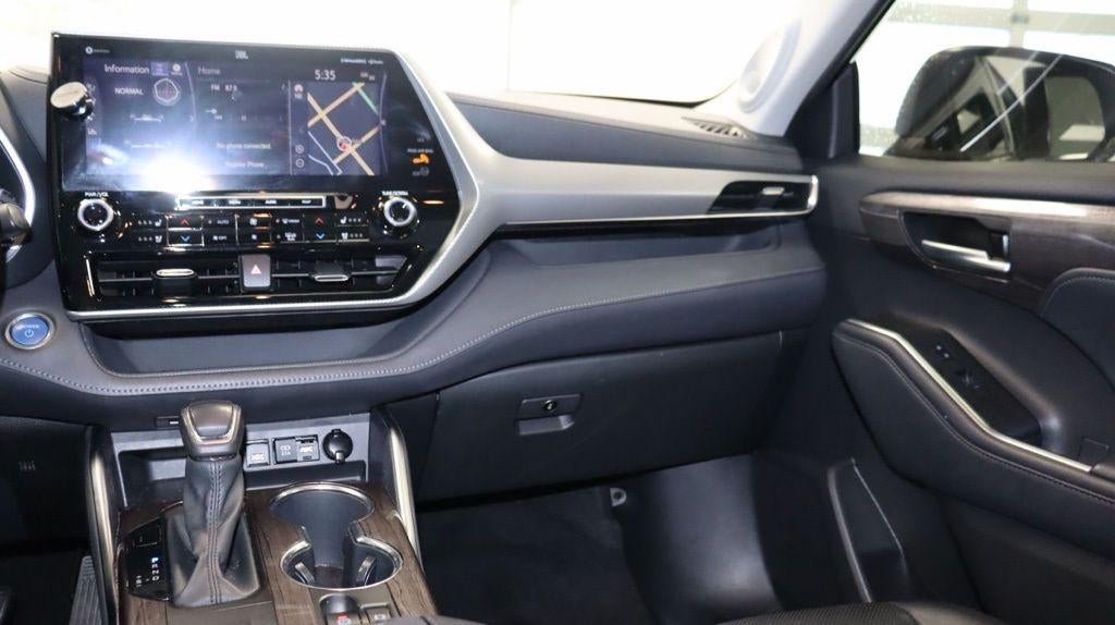 2021 Toyota HIGHLANDER HYBRID Platinum