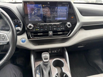 2021 Toyota Highlander Platinum