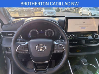2023 Toyota Highlander Platinum