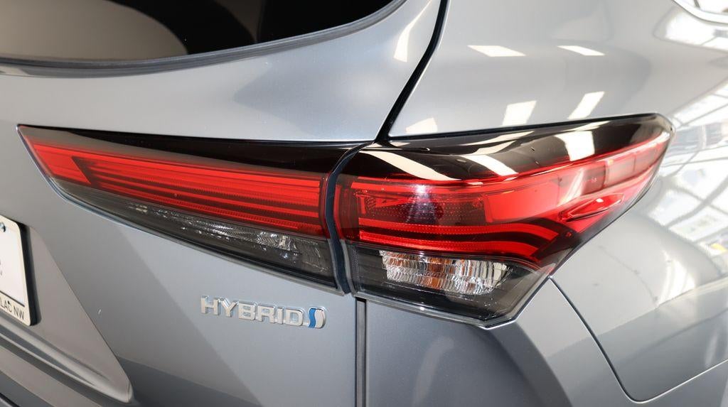 2020 Toyota Highlander Base