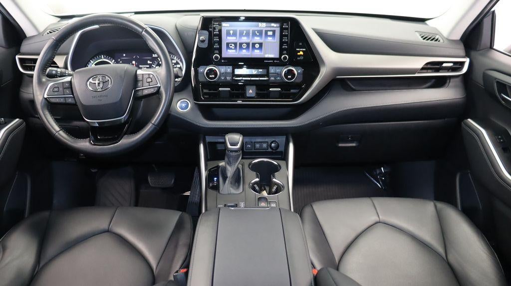 2020 Toyota Highlander Base