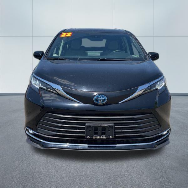 2022 Toyota Sienna XLE