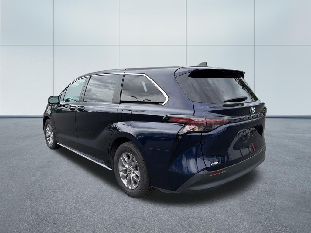 2024 Toyota Sienna LE AWD