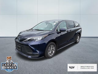 2024 Toyota Sienna LE AWD