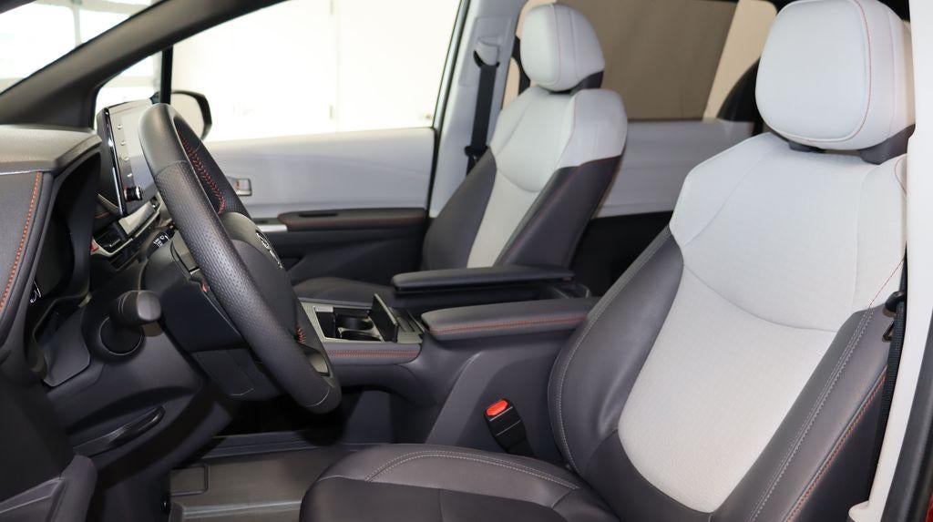 2024 Toyota Sienna XSE