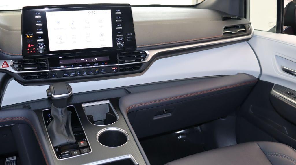 2024 Toyota Sienna XSE