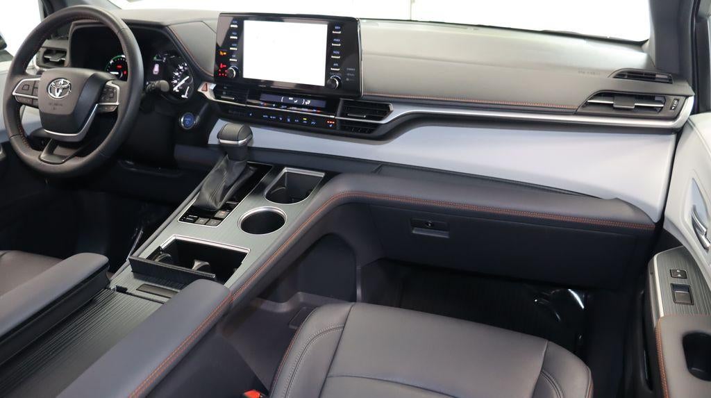 2024 Toyota Sienna XSE