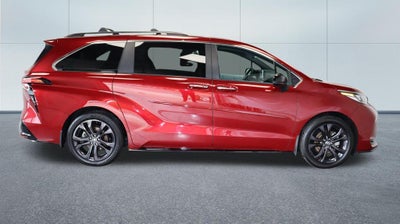 2024 Toyota Sienna XSE