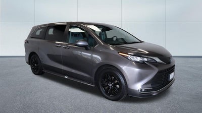 2022 Toyota Sienna XLE