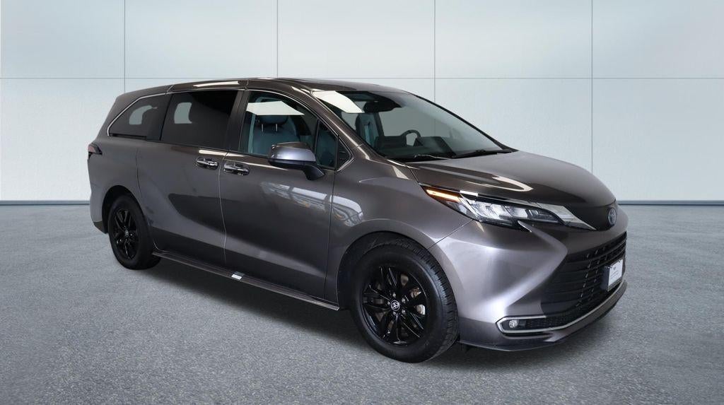 2022 Toyota Sienna XLE