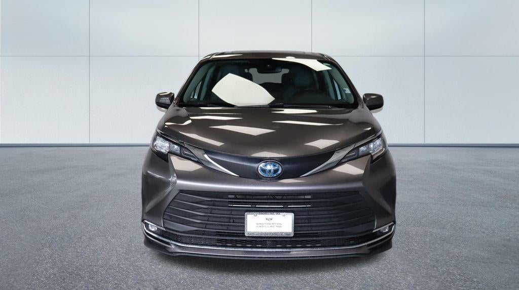 2022 Toyota Sienna XLE