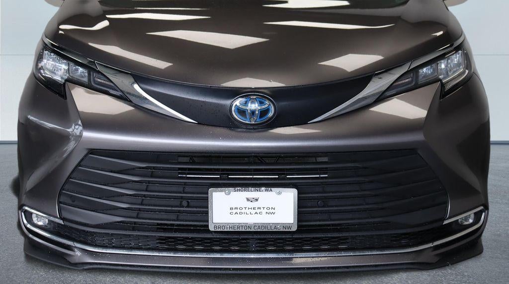 2022 Toyota Sienna XLE