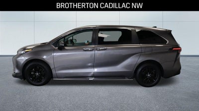 2022 Toyota Sienna XLE