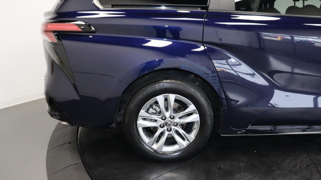 2021 Toyota Sienna Limited