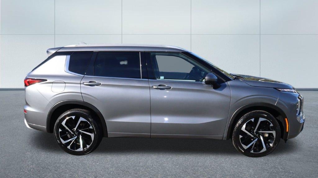 2023 Mitsubishi Outlander SEL