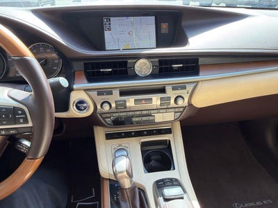2018 Lexus ES 300h
