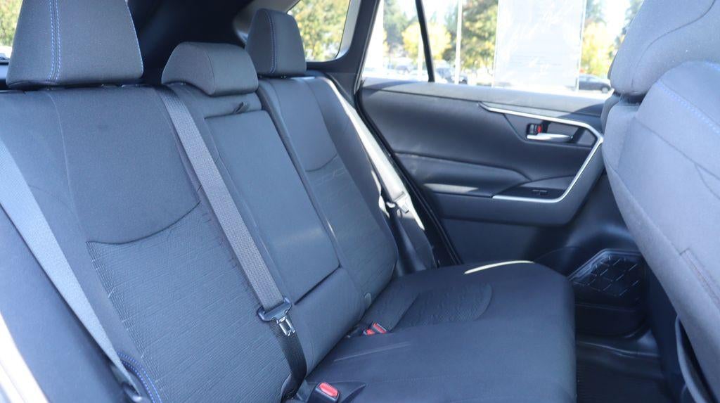 2023 Toyota RAV4 SE