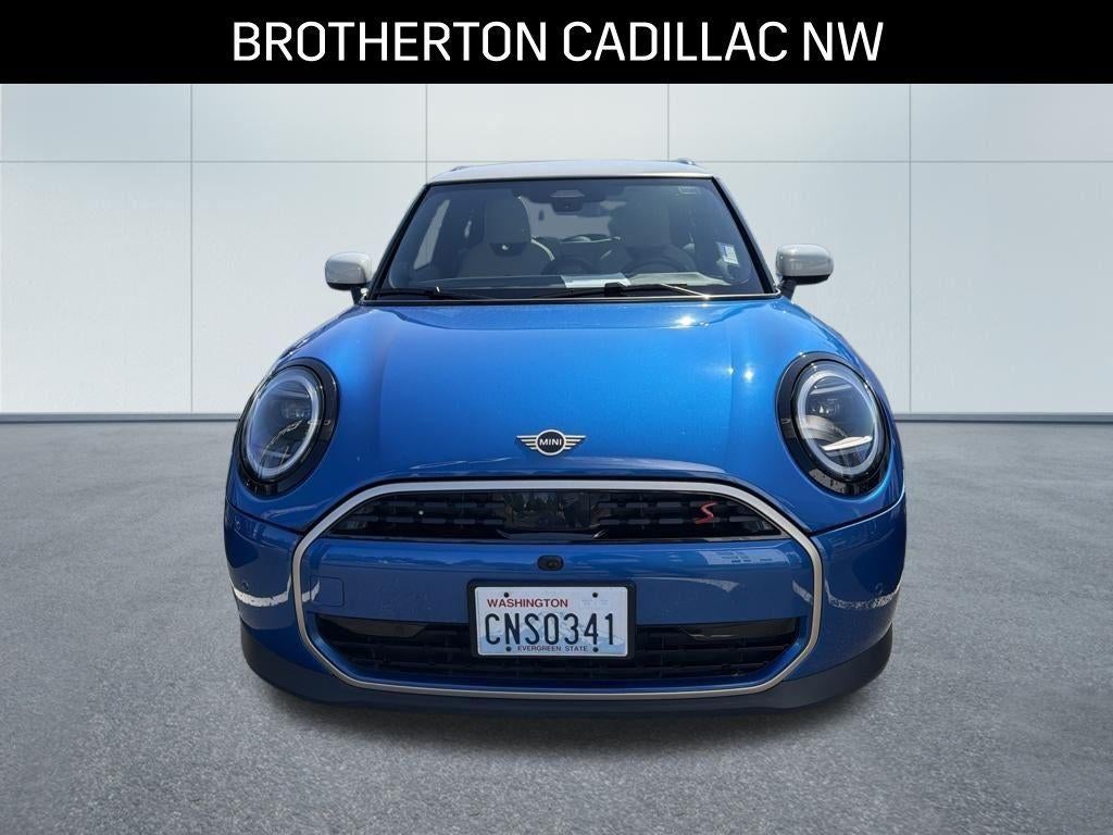 2025 MINI Hardtop 2 Door Iconic