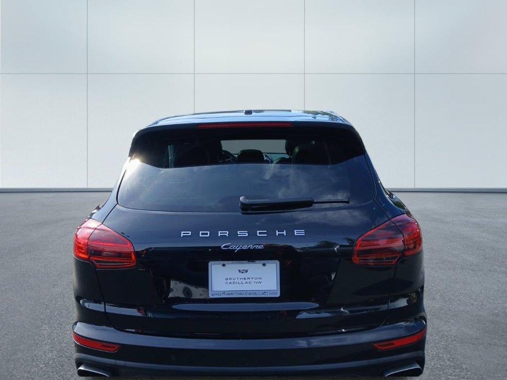 2017 Porsche Cayenne Base