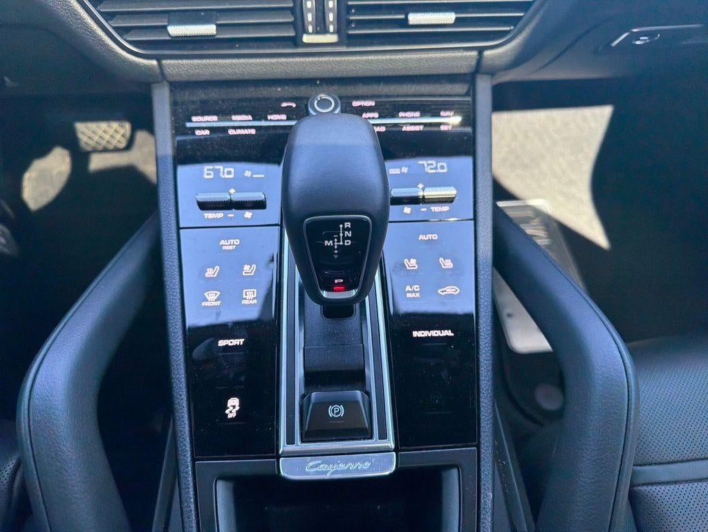 2021 Porsche Cayenne Base