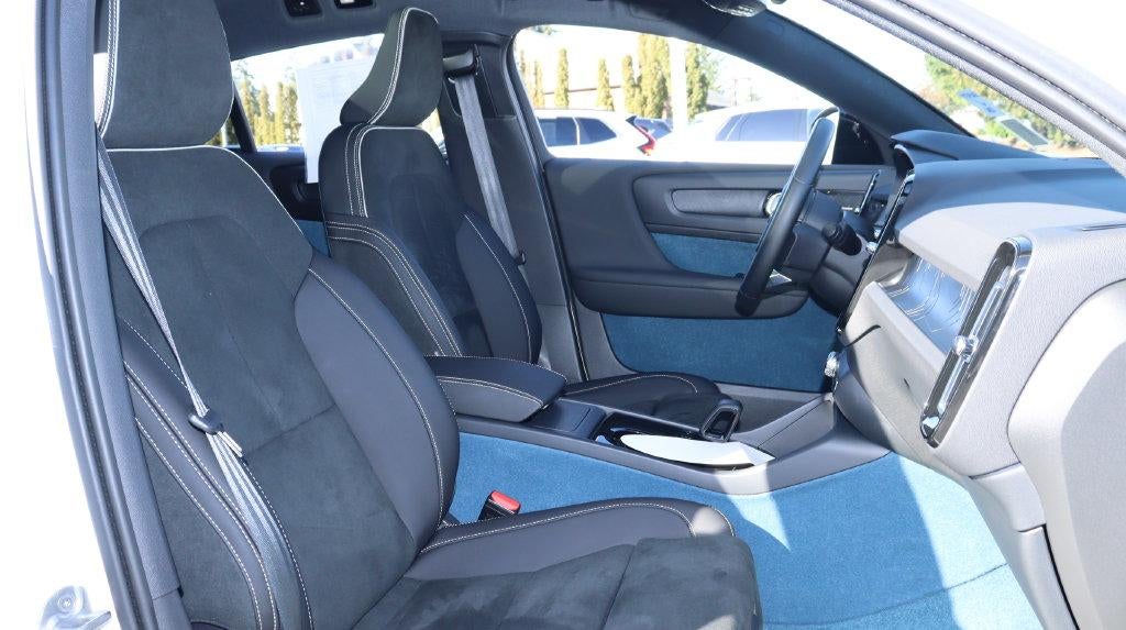 2023 Volvo C40 Recharge Pure Electri Ultimate