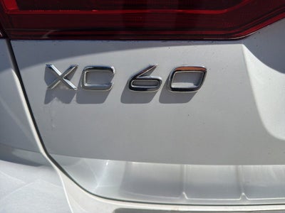 2023 Volvo XC60 B5 Plus Dark Theme