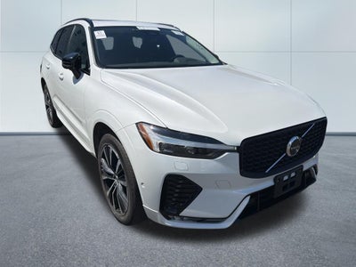2023 Volvo XC60 B5 Plus Dark Theme