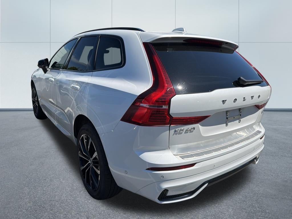2023 Volvo XC60 B5 Plus Dark Theme