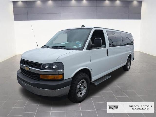 2019 Chevrolet Express 3500 LT Extended's photo