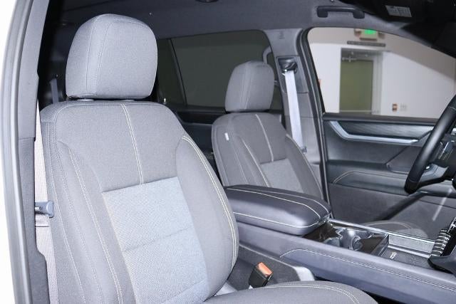 2025 GMC Acadia Base