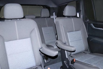 2025 GMC Acadia Base