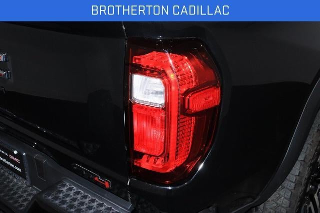 2025 GMC Canyon 4WD AT4