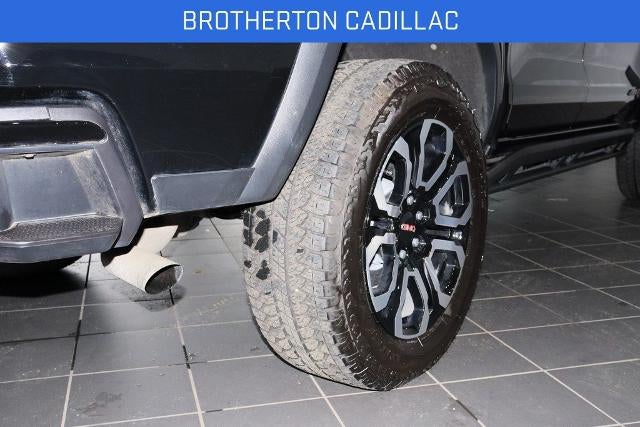 2025 GMC Canyon 4WD AT4