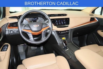 2017 Cadillac XT5 Platinum AWD