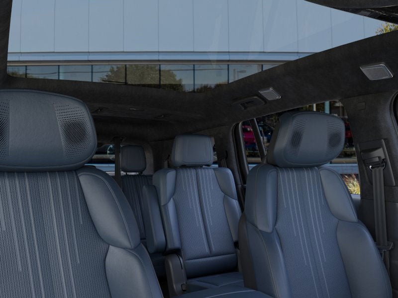 2025 Cadillac ESCALADE IQ Luxury 2