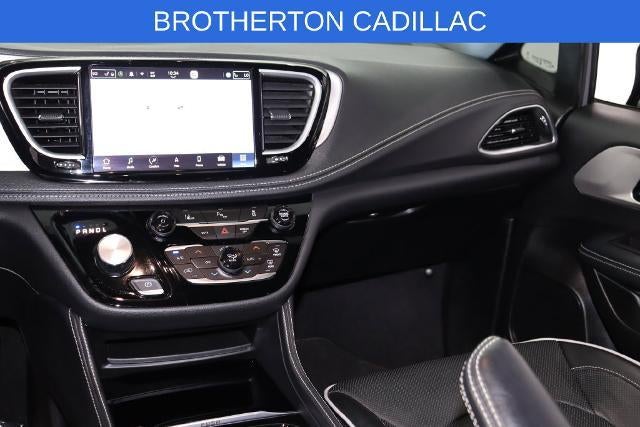2023 Chrysler Pacifica Hybrid Limited
