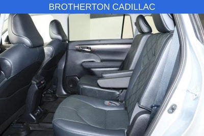 2021 Toyota Highlander Hybrid Platinum