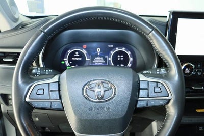 2024 Toyota Highlander Hybrid Platinum