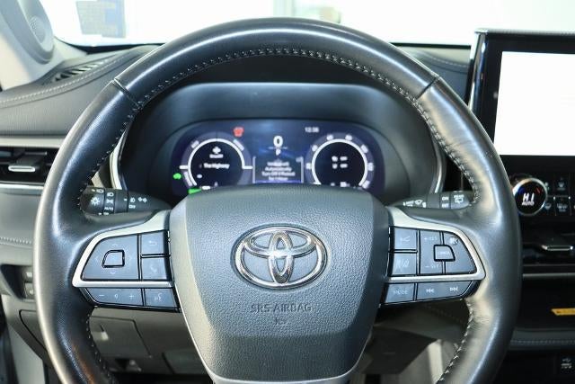 2024 Toyota Highlander Hybrid Platinum